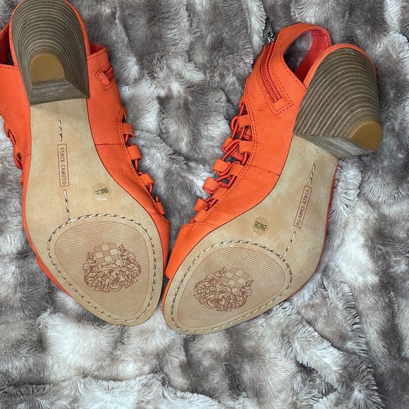 Vince Camuto coral cage heels, size 8 - Picture 4 of 8